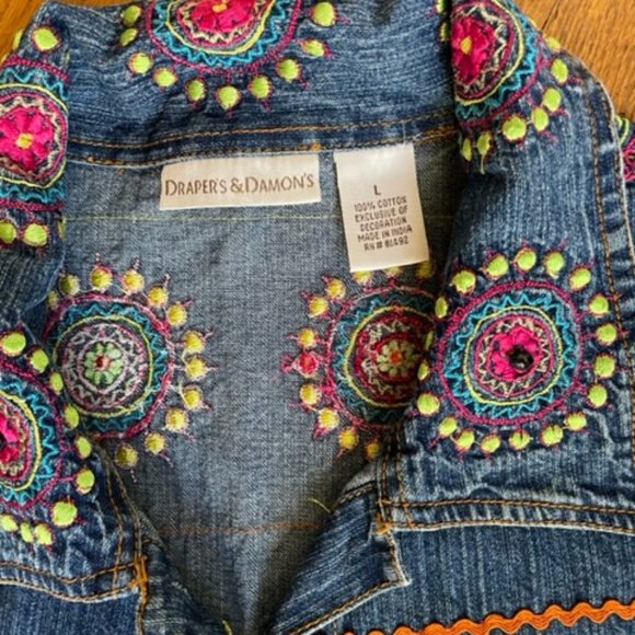 Draper's and Damon's Embroidered Denim Jacket - Picture 2 of 4